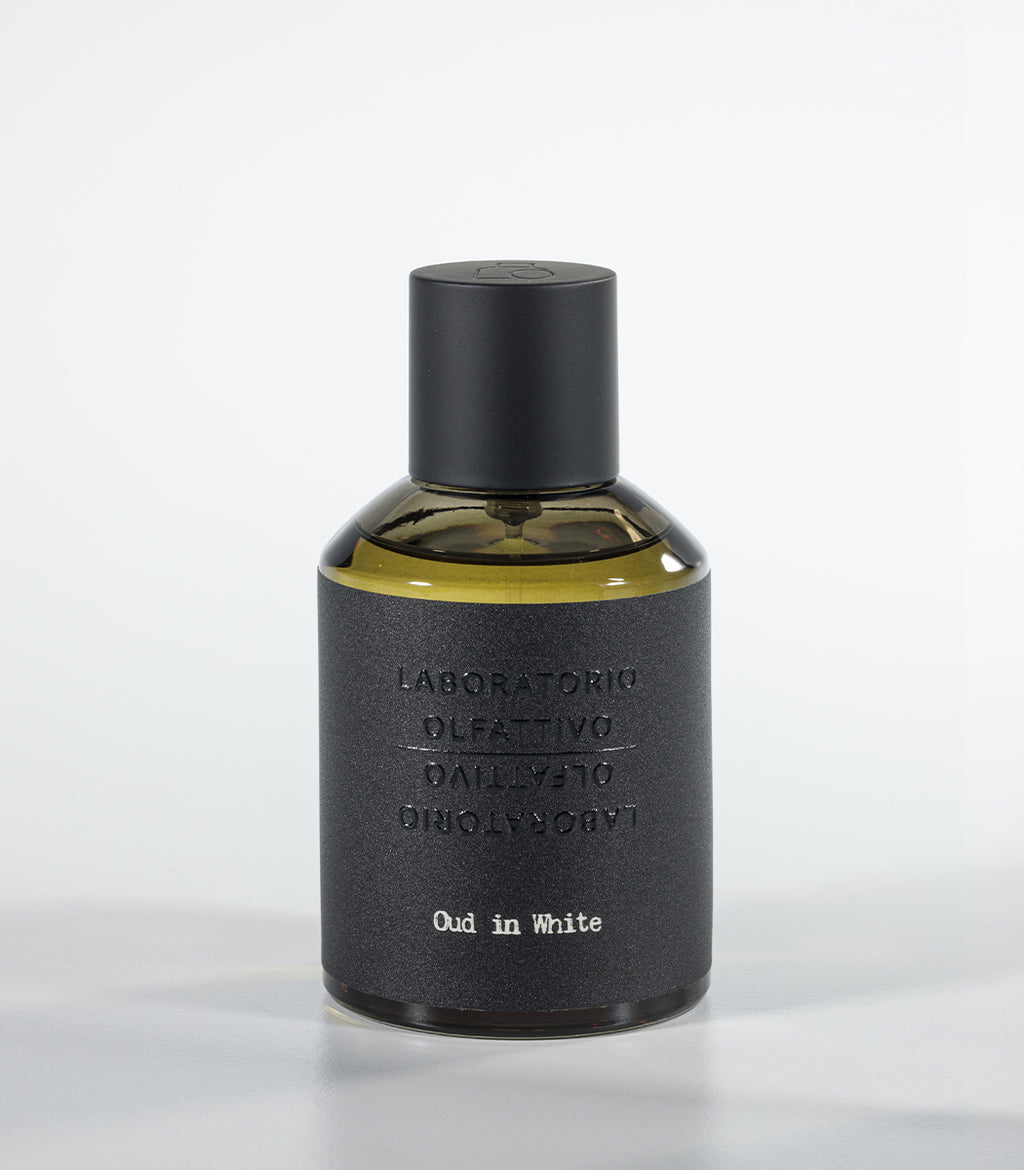 Oud in White